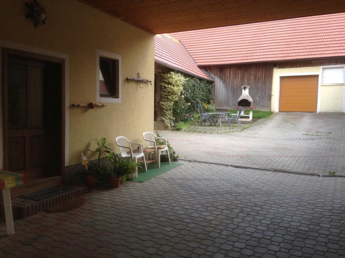 Amstetter'S Ferienwohnung Waldenstein  Exterior foto